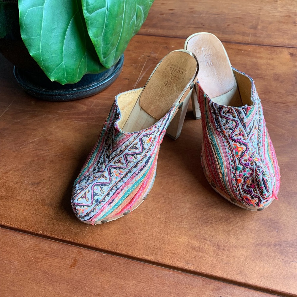 07800 Ibiza multicolor Heeled Clogs ~ Sz 39 / 40